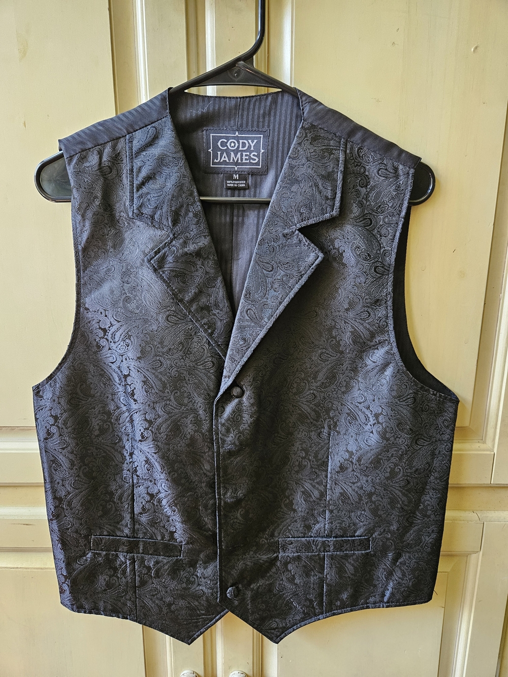 Cody James Men's Black Paisley Vest